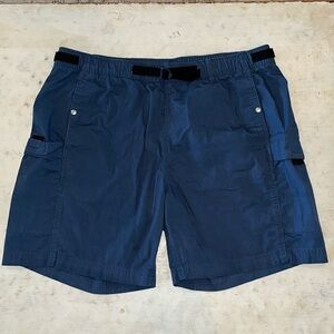 North Face navy hiking cargo shorts | size XL